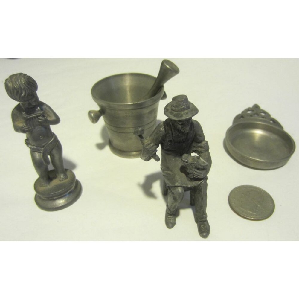ETAIN 95% Rein Zinn Pewter mini mortar plate figures 4 pc VINTAGE